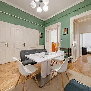 Hostel Downtown Wesselenyi, Budapest